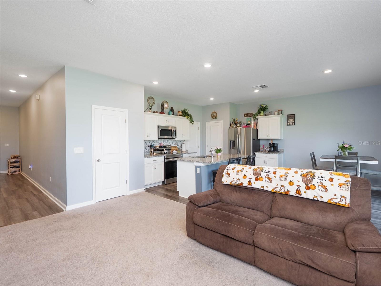 9019 Waxwing Way Property Photo 14