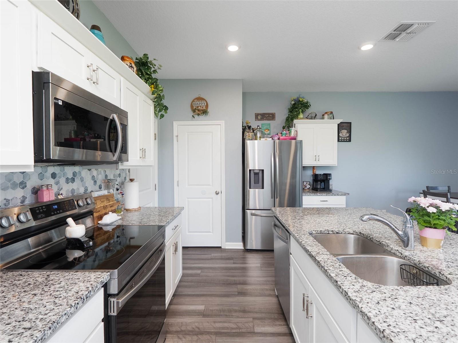 9019 Waxwing Way Property Photo 16