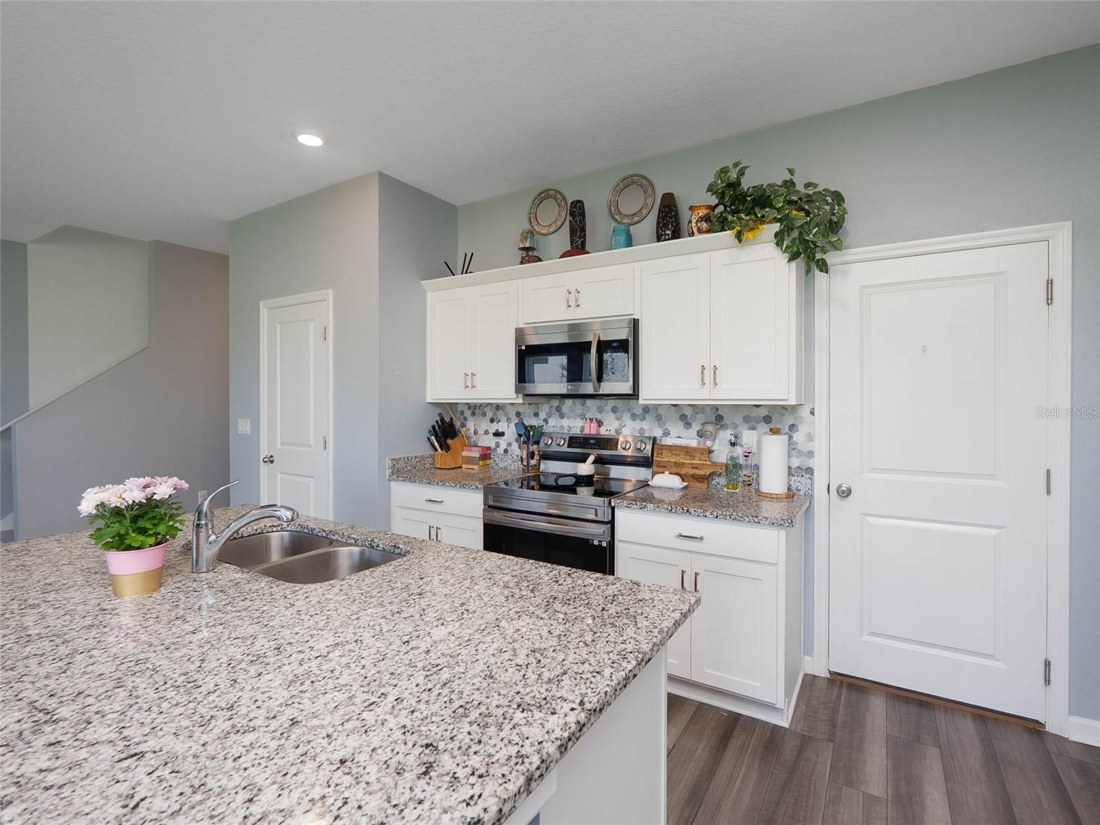 9019 Waxwing Way Property Photo 20