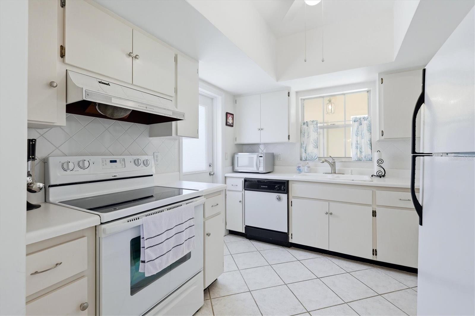 5887 Tidewood Ave #2 Property Photo 14