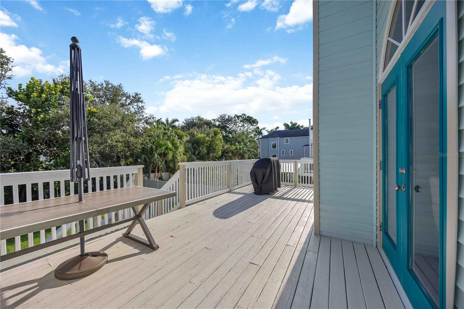 13951 Harbor View Dr Property Photo 6