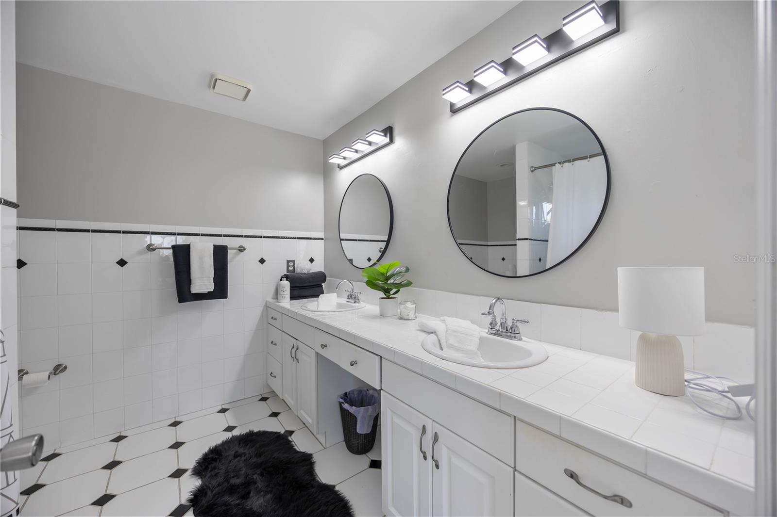 13951 Harbor View Dr Property Photo 21