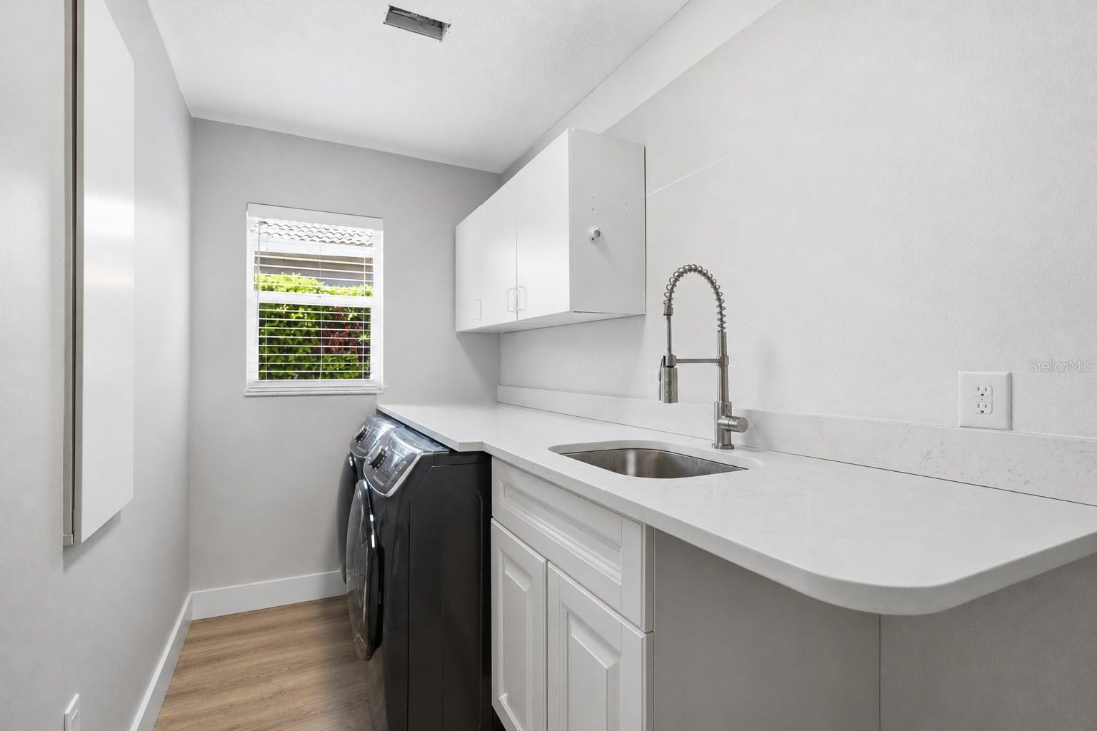 5833 Carriage Dr Property Photo 20