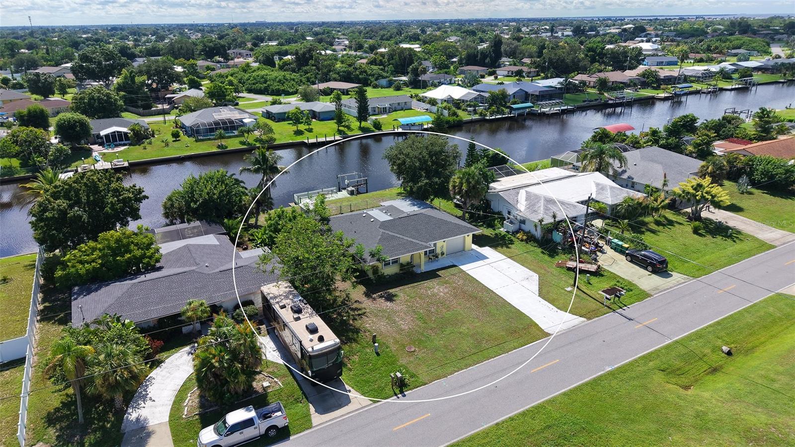 481 W Tarpon Blvd Nw Property Photo 3