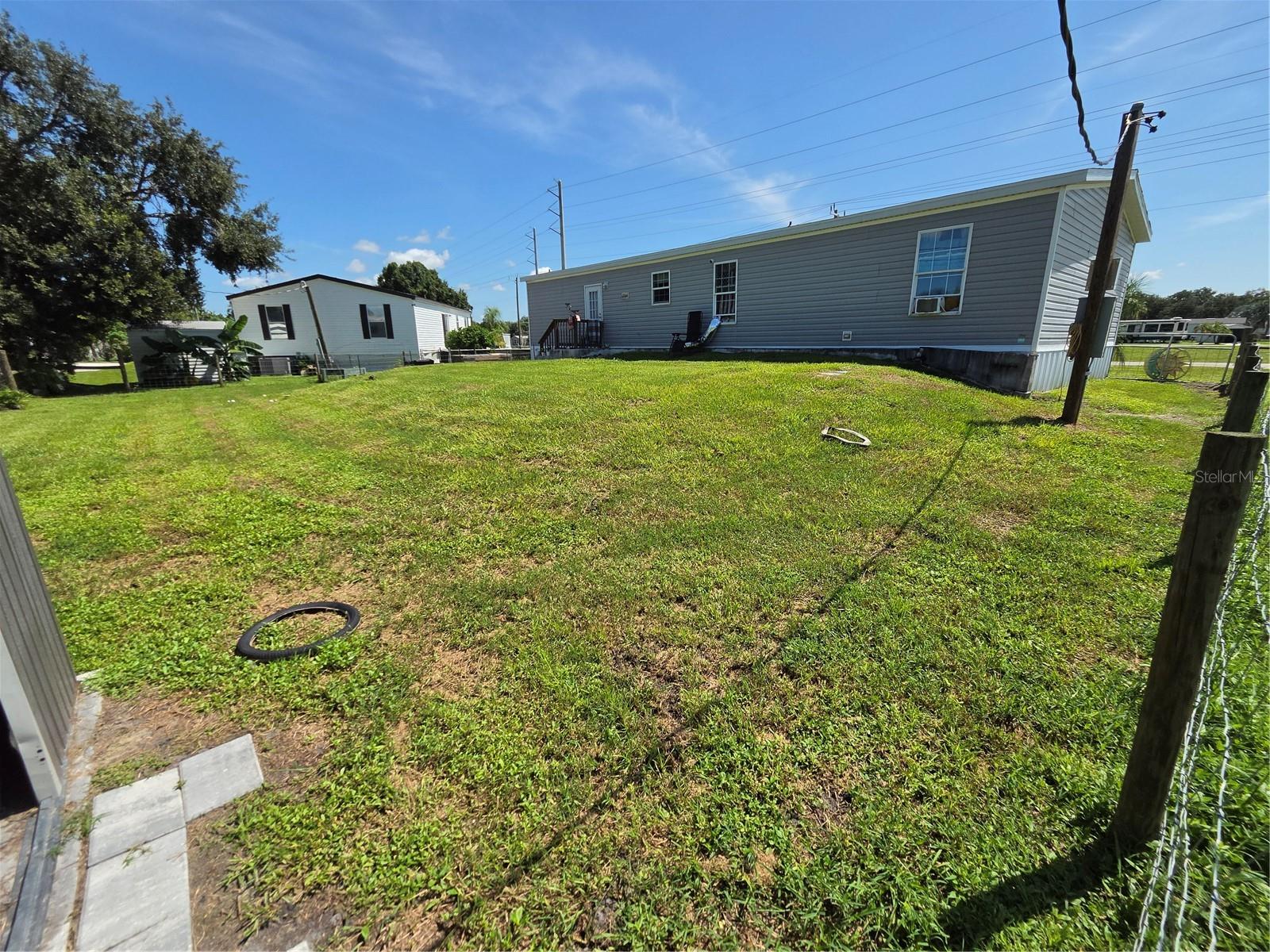1837 Blossom Ct Property Photo 4