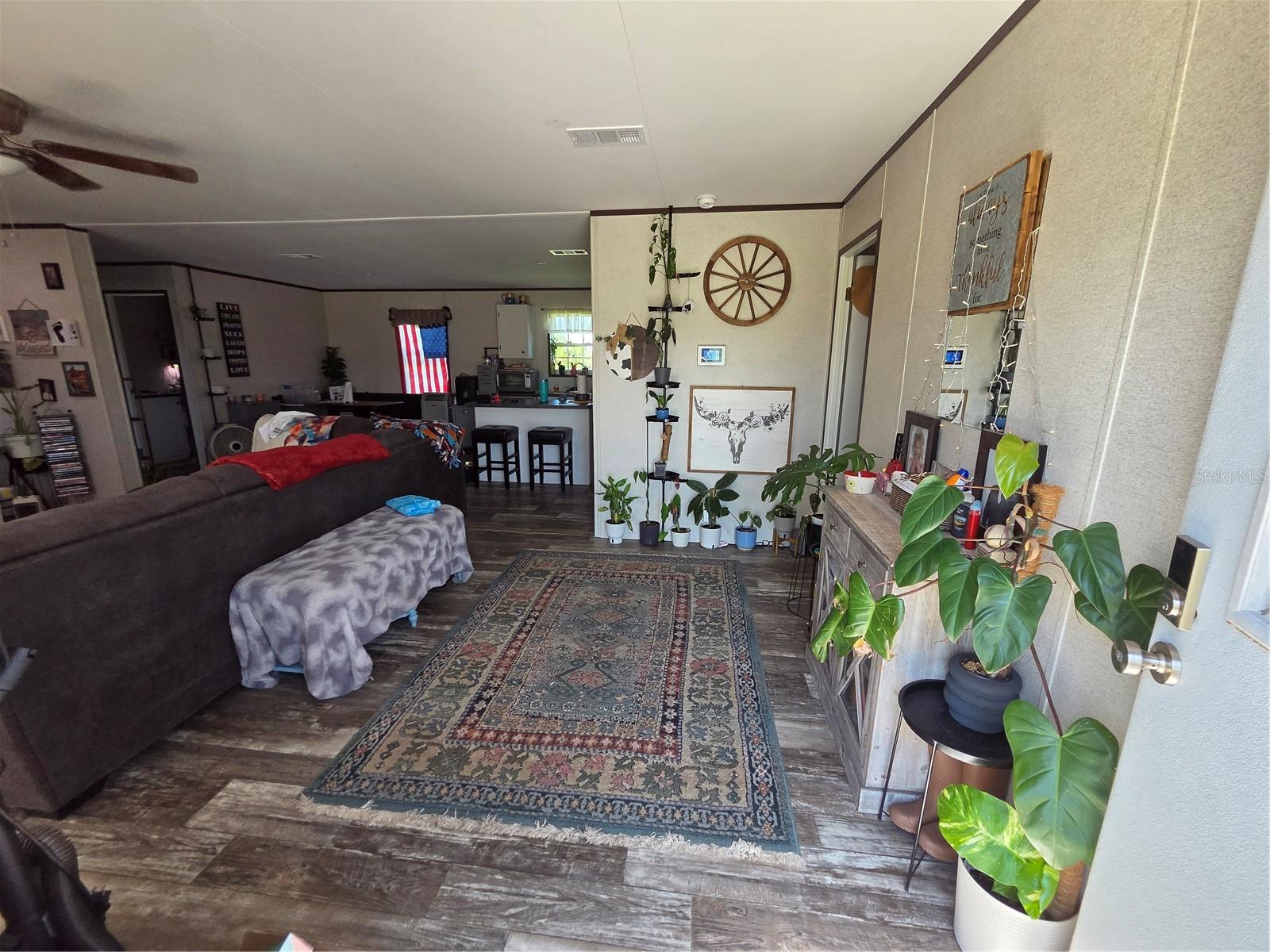 1837 Blossom Ct Property Photo 5
