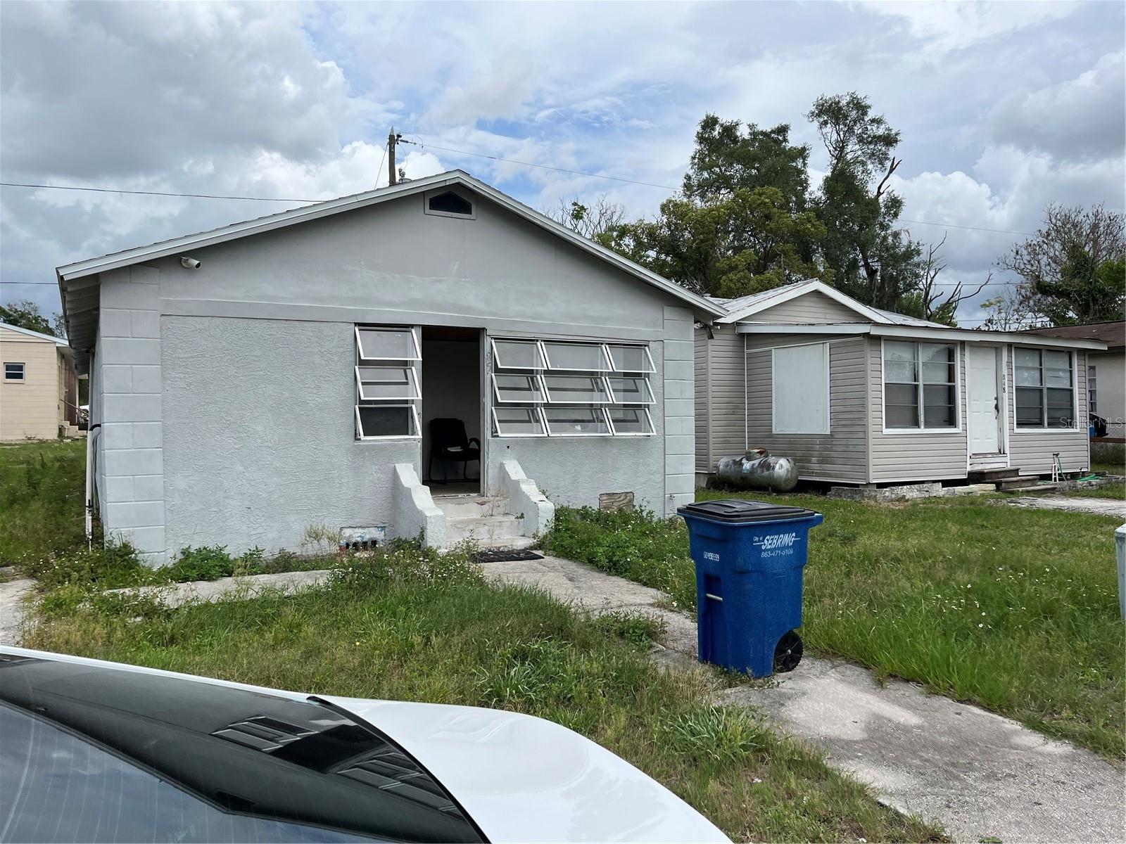 852 SHIRLEY ST Property Photo 1