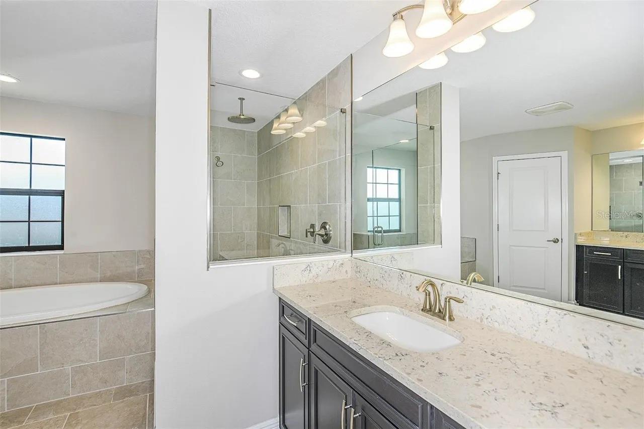 12736 Bergstrom Bay Dr Property Photo 10