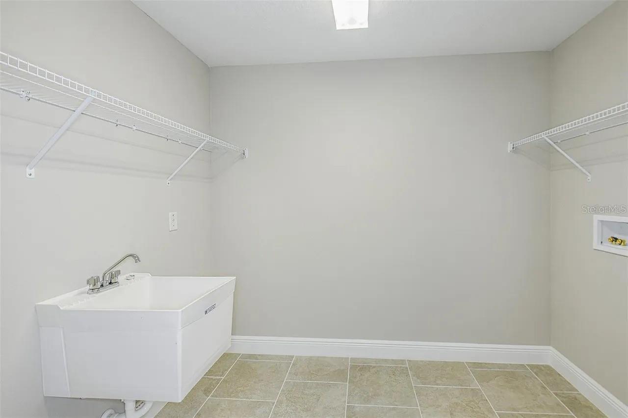 12736 Bergstrom Bay Dr Property Photo 18