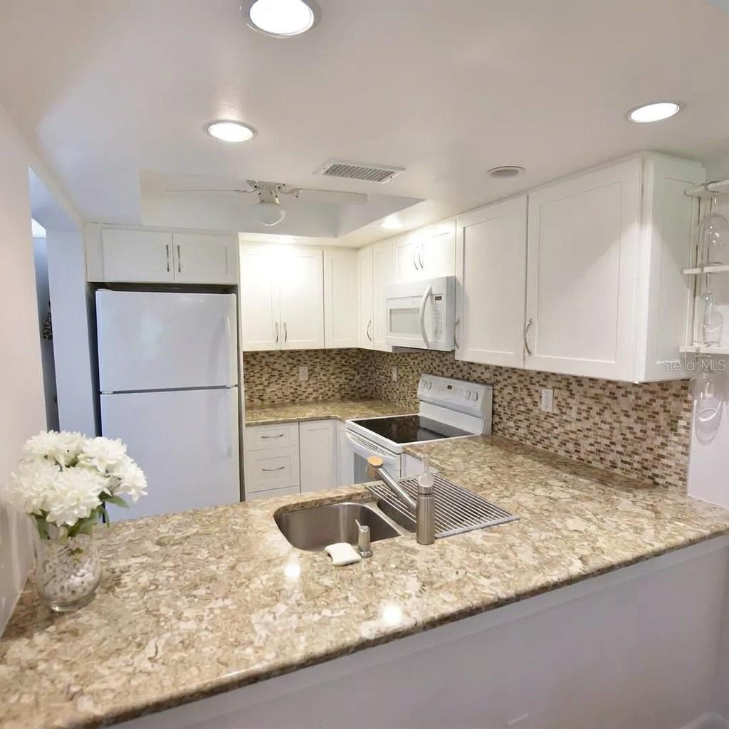 4626 Ringwood Mdw #25 Property Photo 2