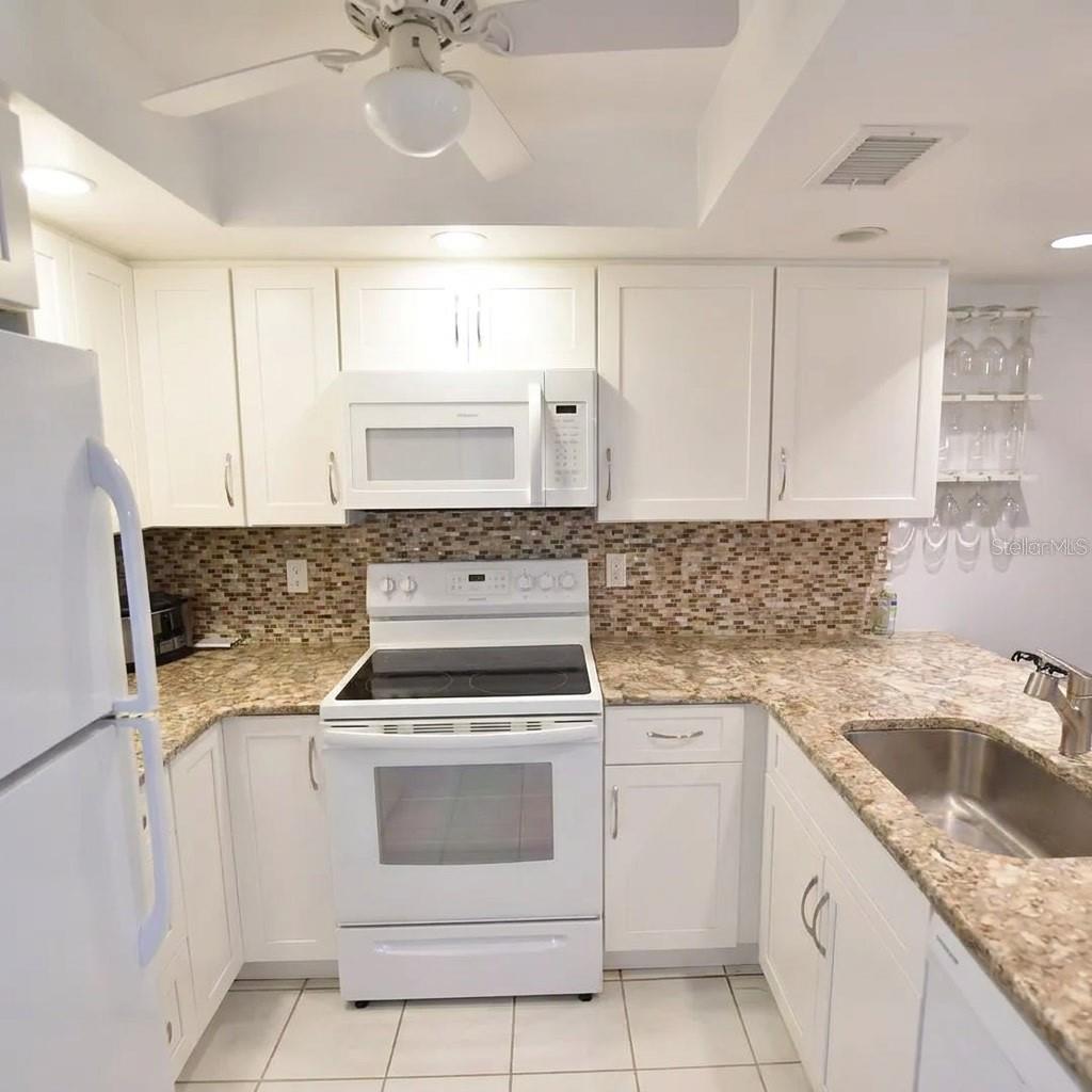 4626 Ringwood Mdw #25 Property Photo 3