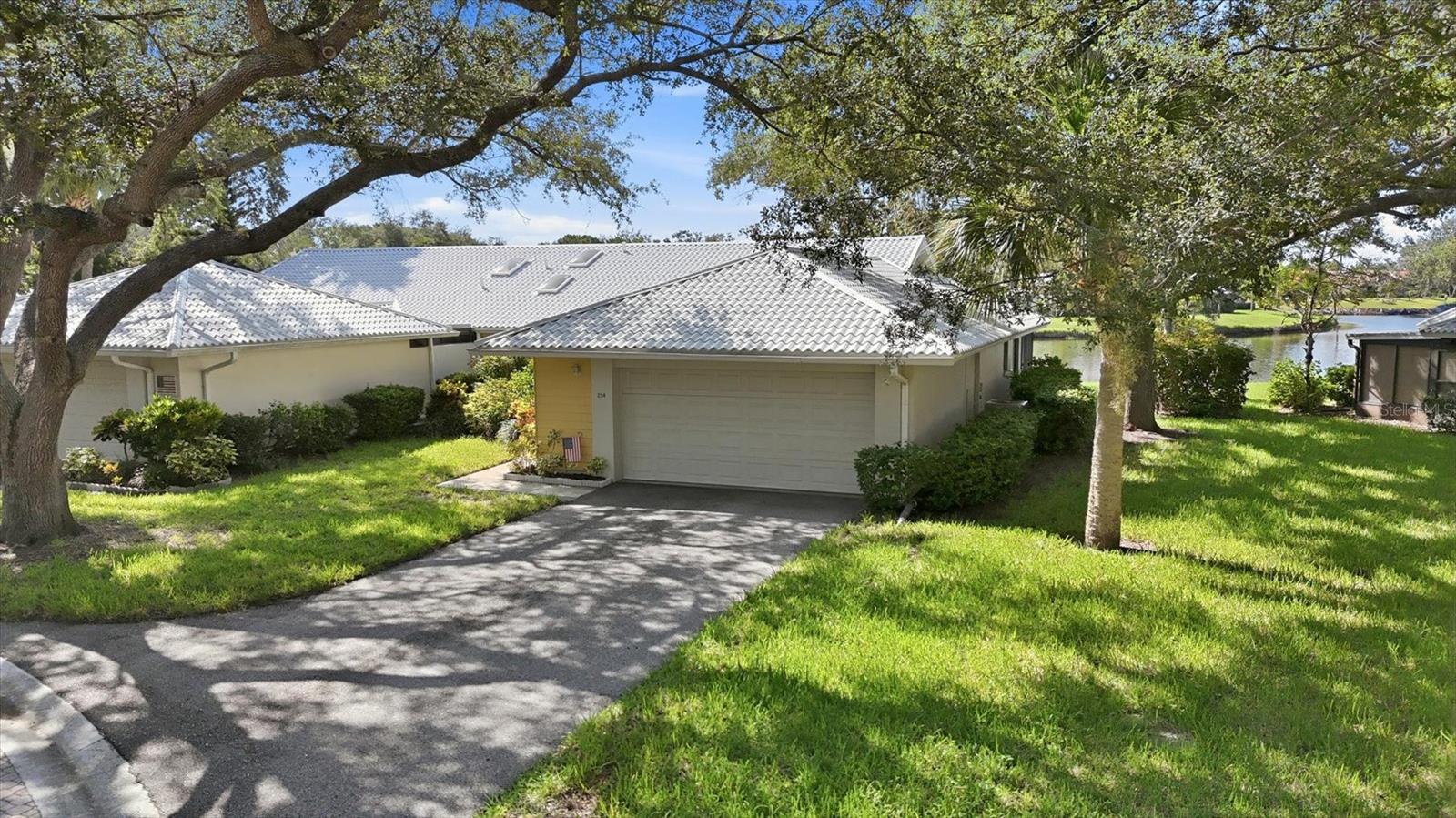 214 Southampton Dr #327 Property Photo 2