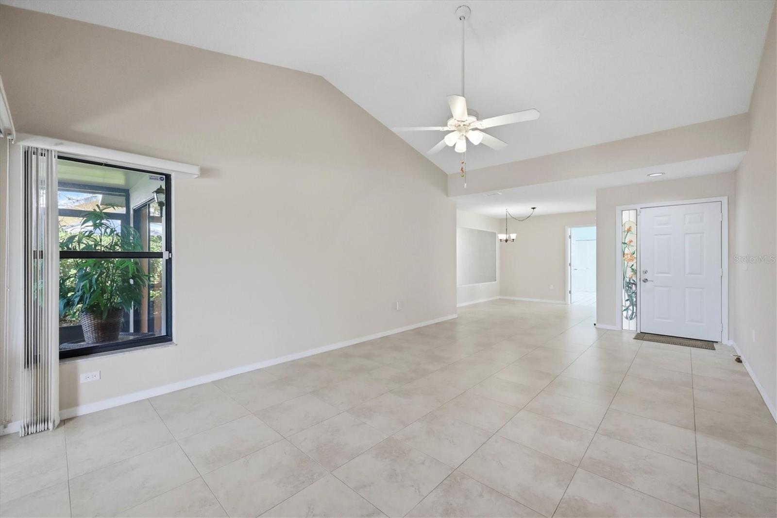214 Southampton Dr #327 Property Photo 3