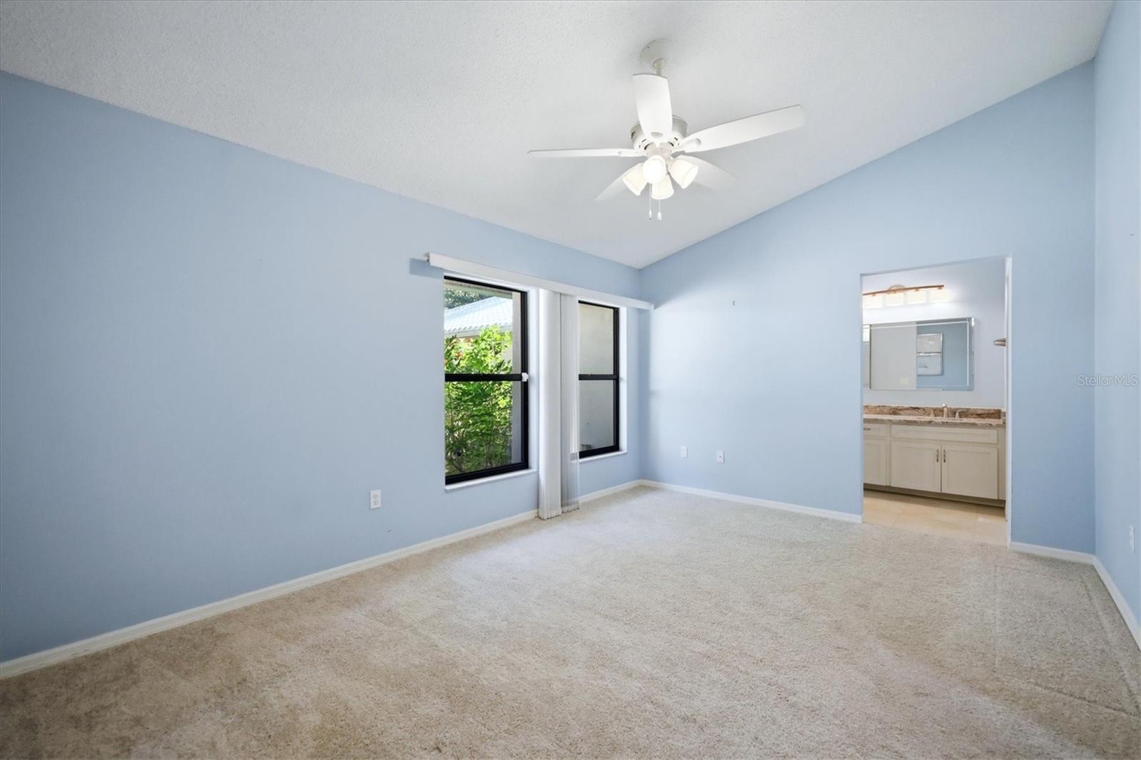 214 Southampton Dr #327 Property Photo 14