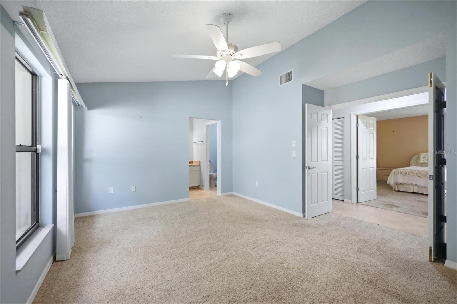 214 Southampton Dr #327 Property Photo 15