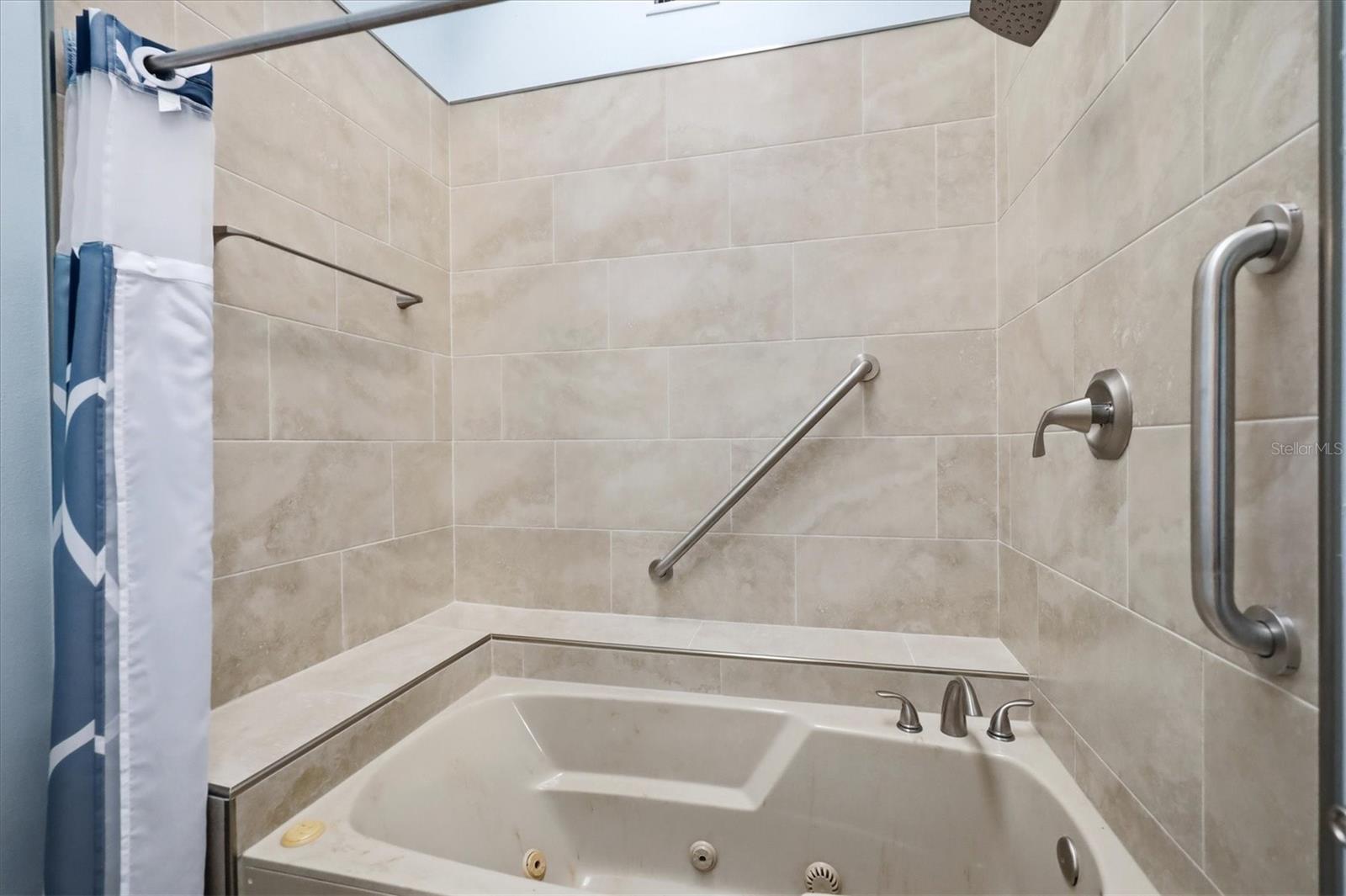 214 Southampton Dr #327 Property Photo 17