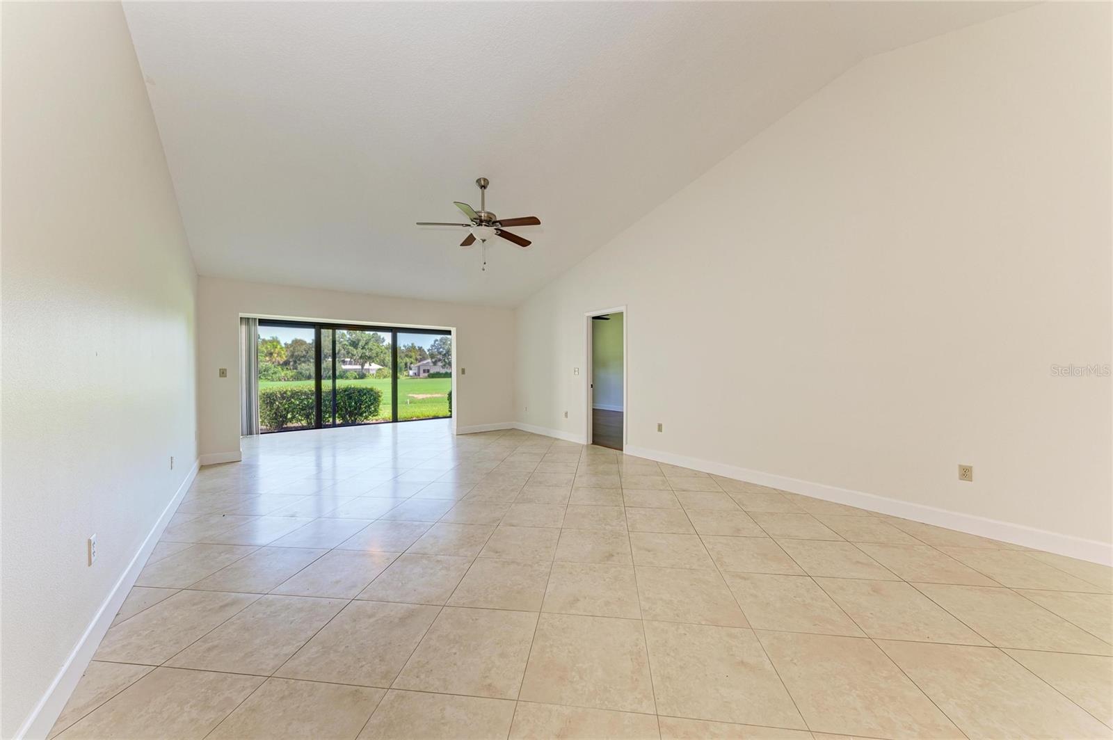 6085 Clubside Dr Property Photo 19