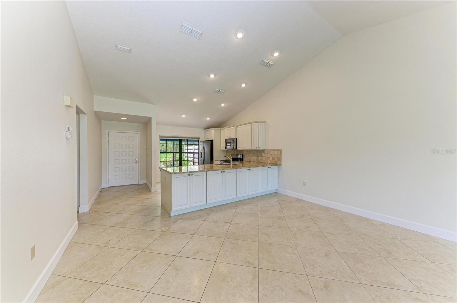 6085 Clubside Dr Property Photo 21