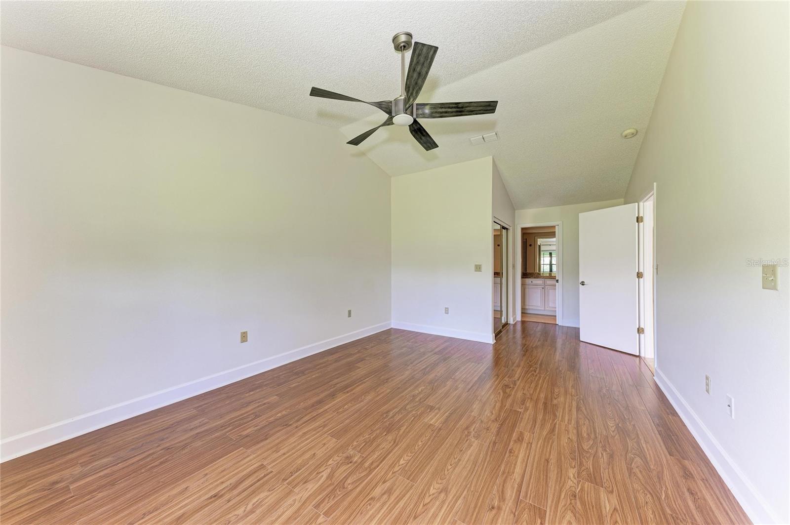 6085 Clubside Dr Property Photo 23