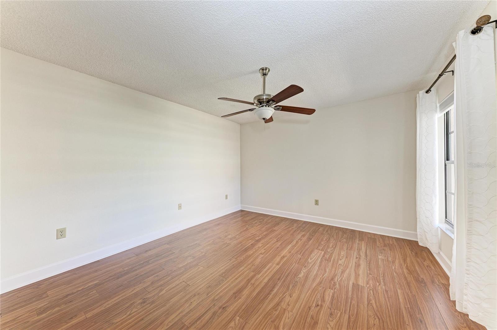 6085 Clubside Dr Property Photo 32