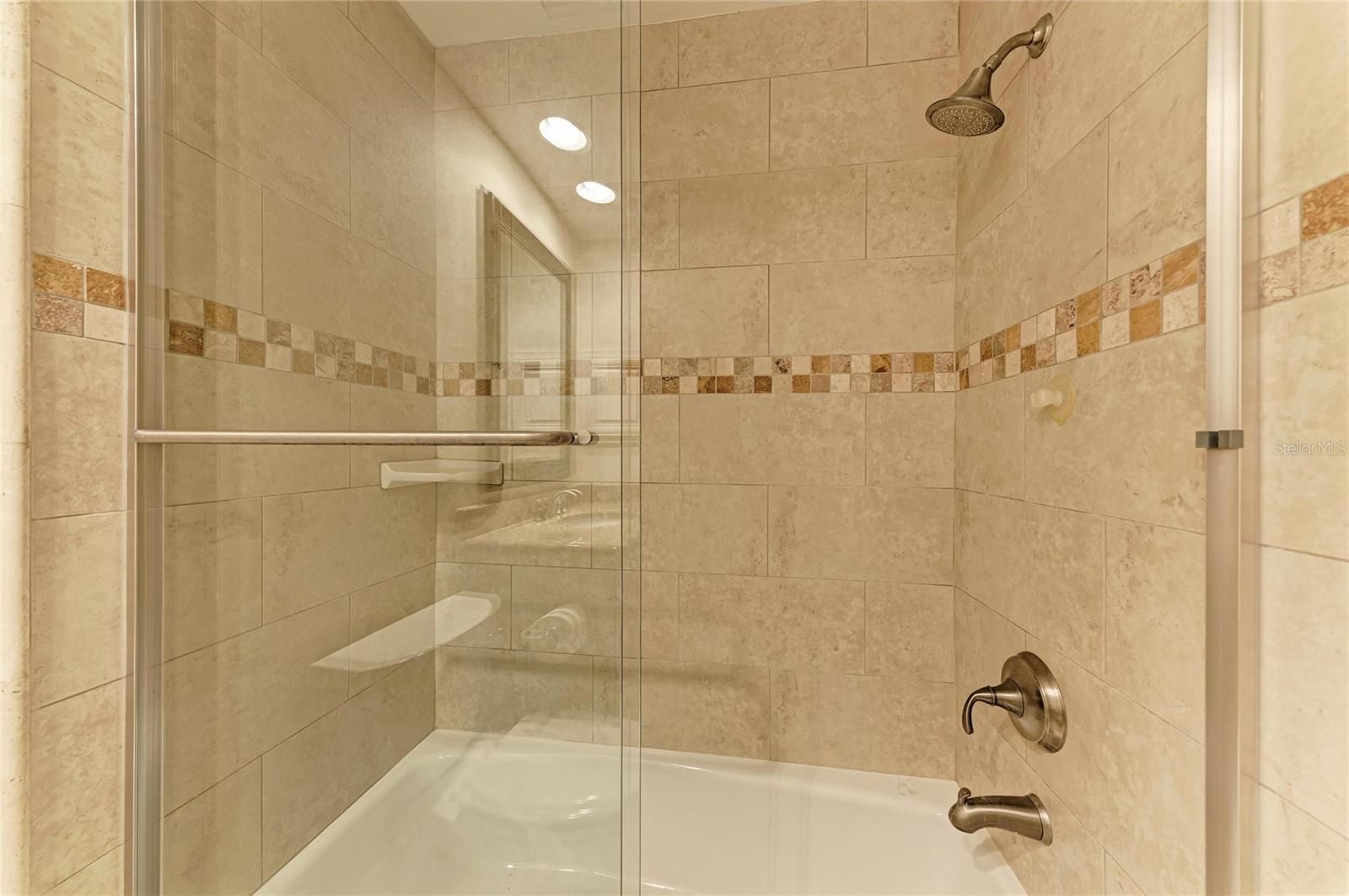 6085 Clubside Dr Property Photo 36