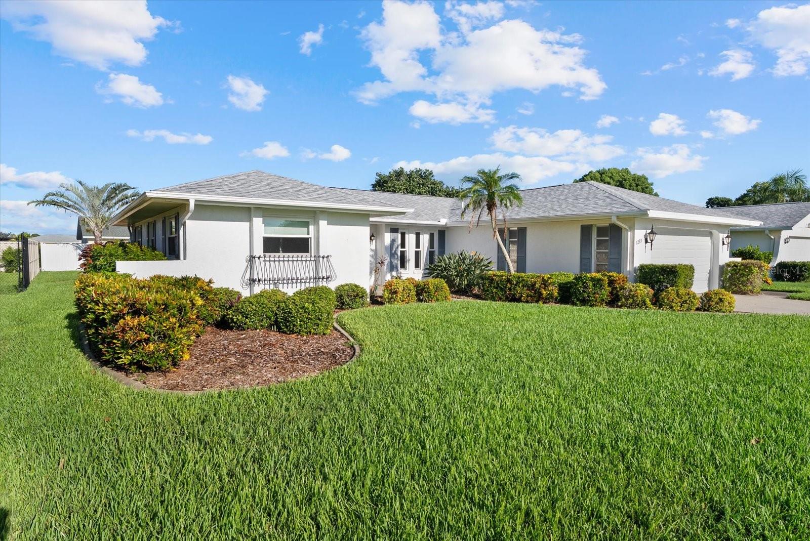 1233 Pinebrook Way Property Photo 4