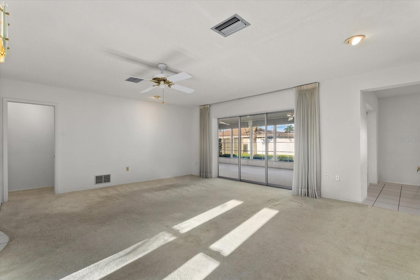 1233 Pinebrook Way Property Photo 8