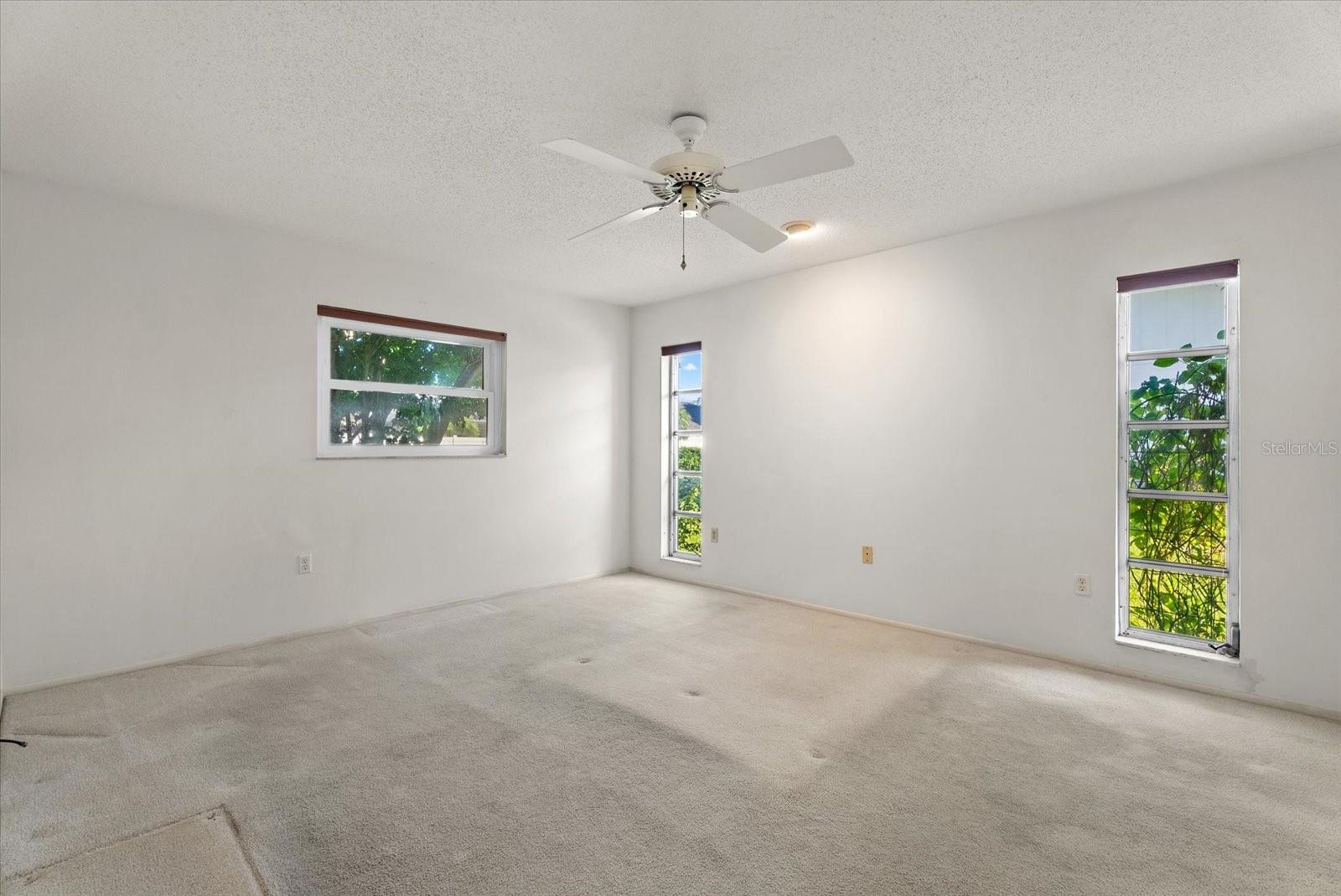 1233 Pinebrook Way Property Photo 17