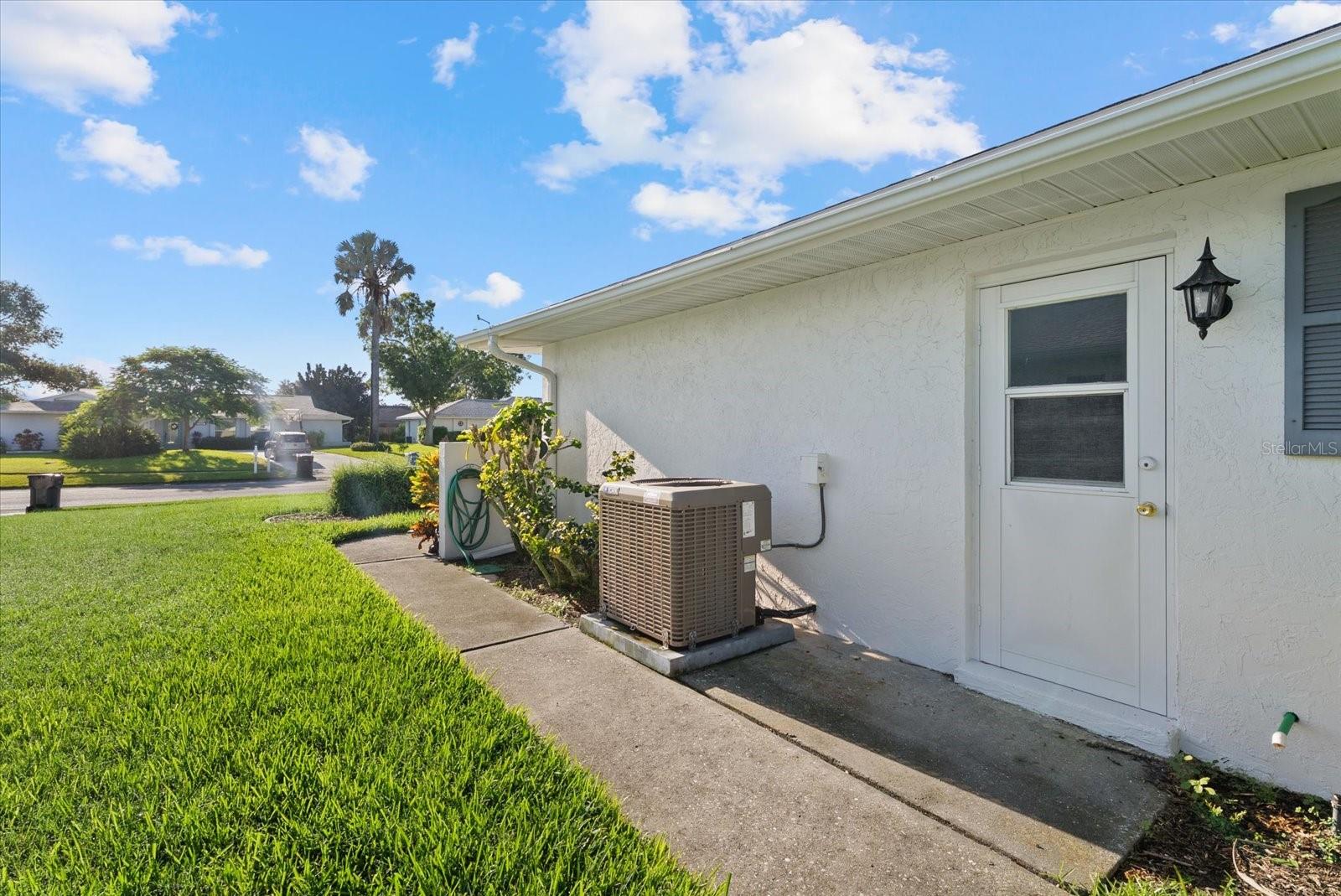 1233 Pinebrook Way Property Photo 29