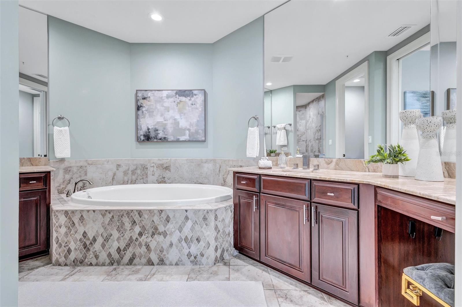 140 Riviera Dunes Way #401 Property Photo 15