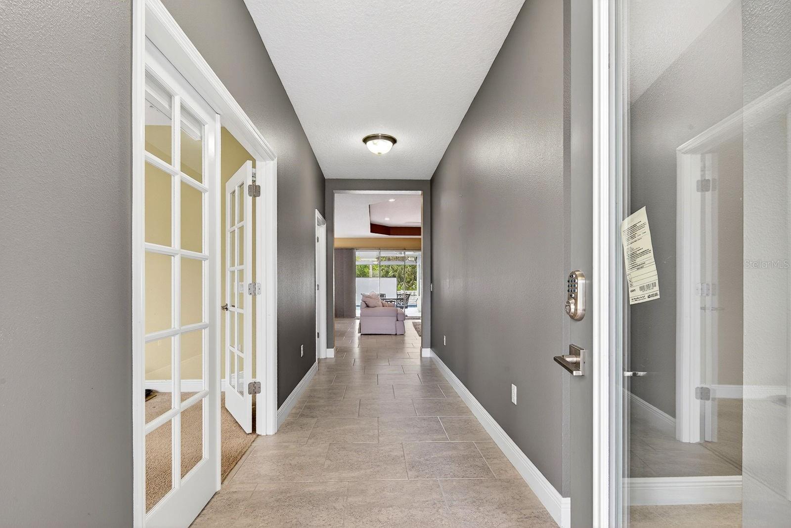 7428 Ridgelake Cir Property Photo 6