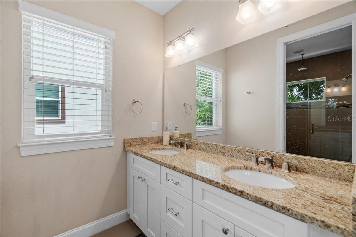 3203 W Santiago St #b Property Photo 26