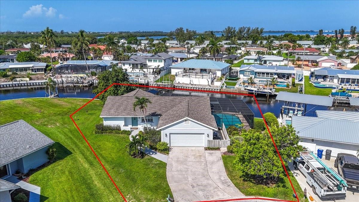5016 Mangrove Point Rd Property Photo 1