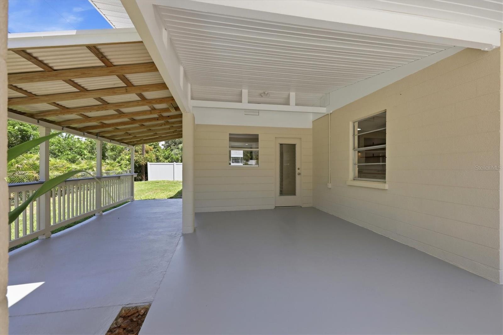 228 Stanford Rd Property Photo 3