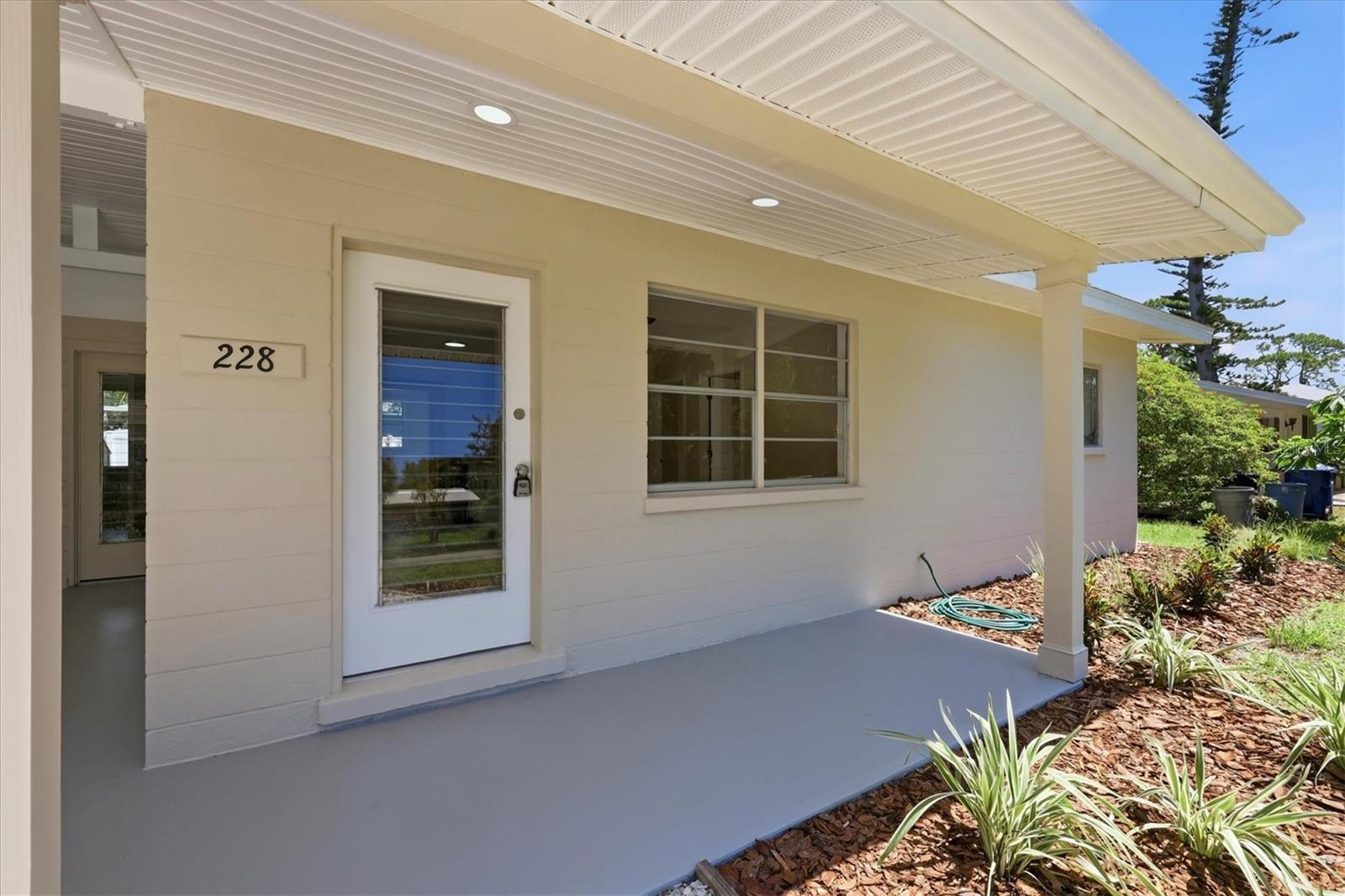 228 Stanford Rd Property Photo 6