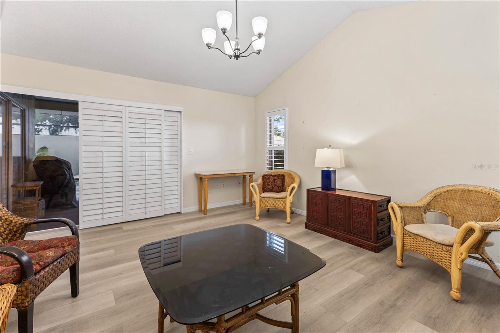 4096 Center Pointe Pl #20b Property Photo 6