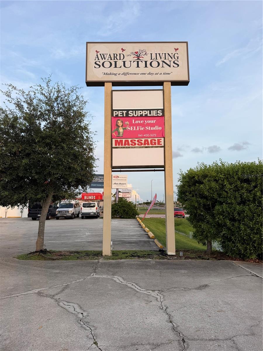 2826 Tamiami Trl #6&7 Property Photo 5