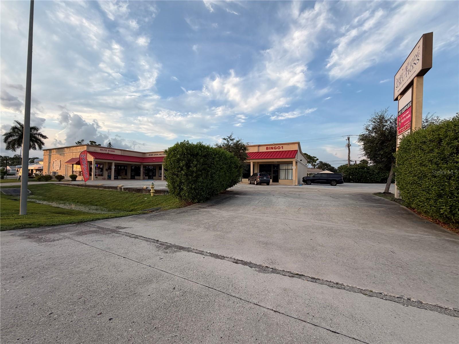 2826 Tamiami Trl #6&7 Property Photo 6