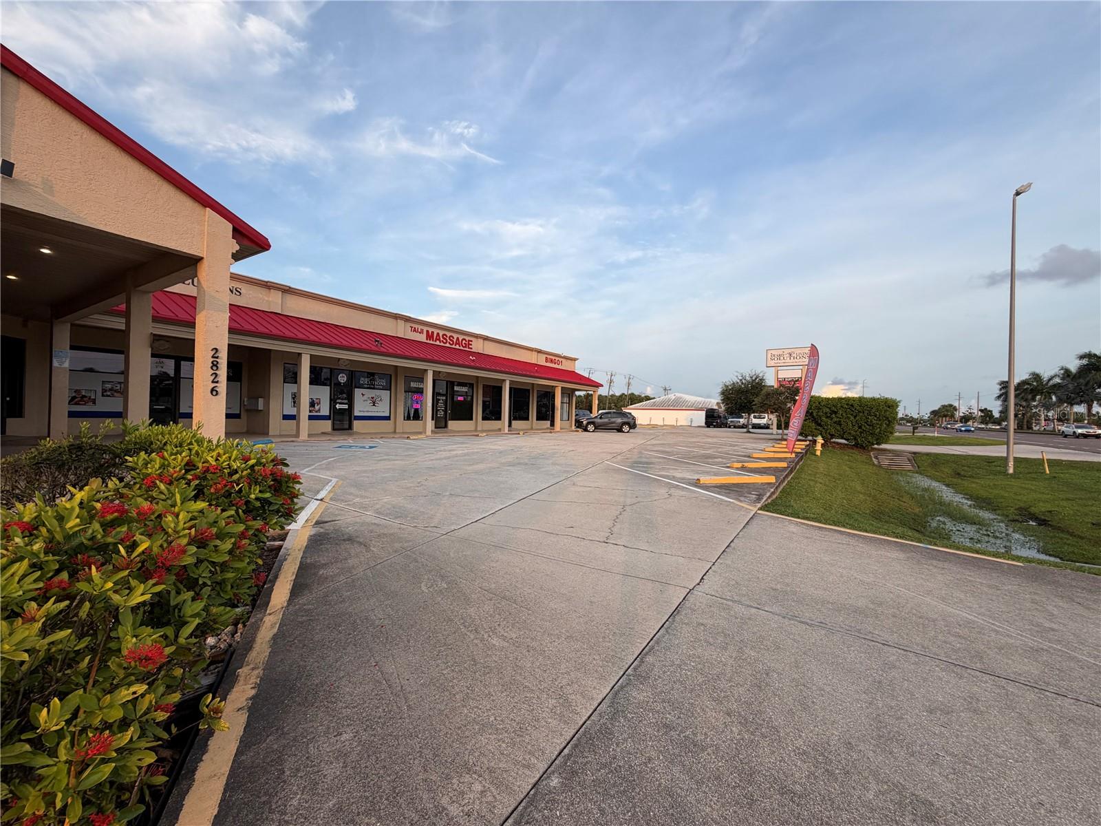 2826 Tamiami Trl #6&7 Property Photo 9