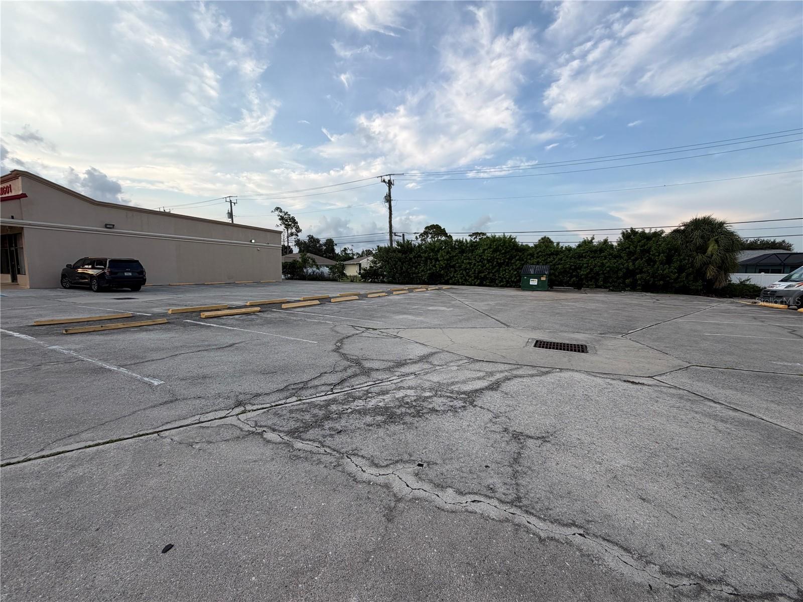 2826 Tamiami Trl #6&7 Property Photo 27