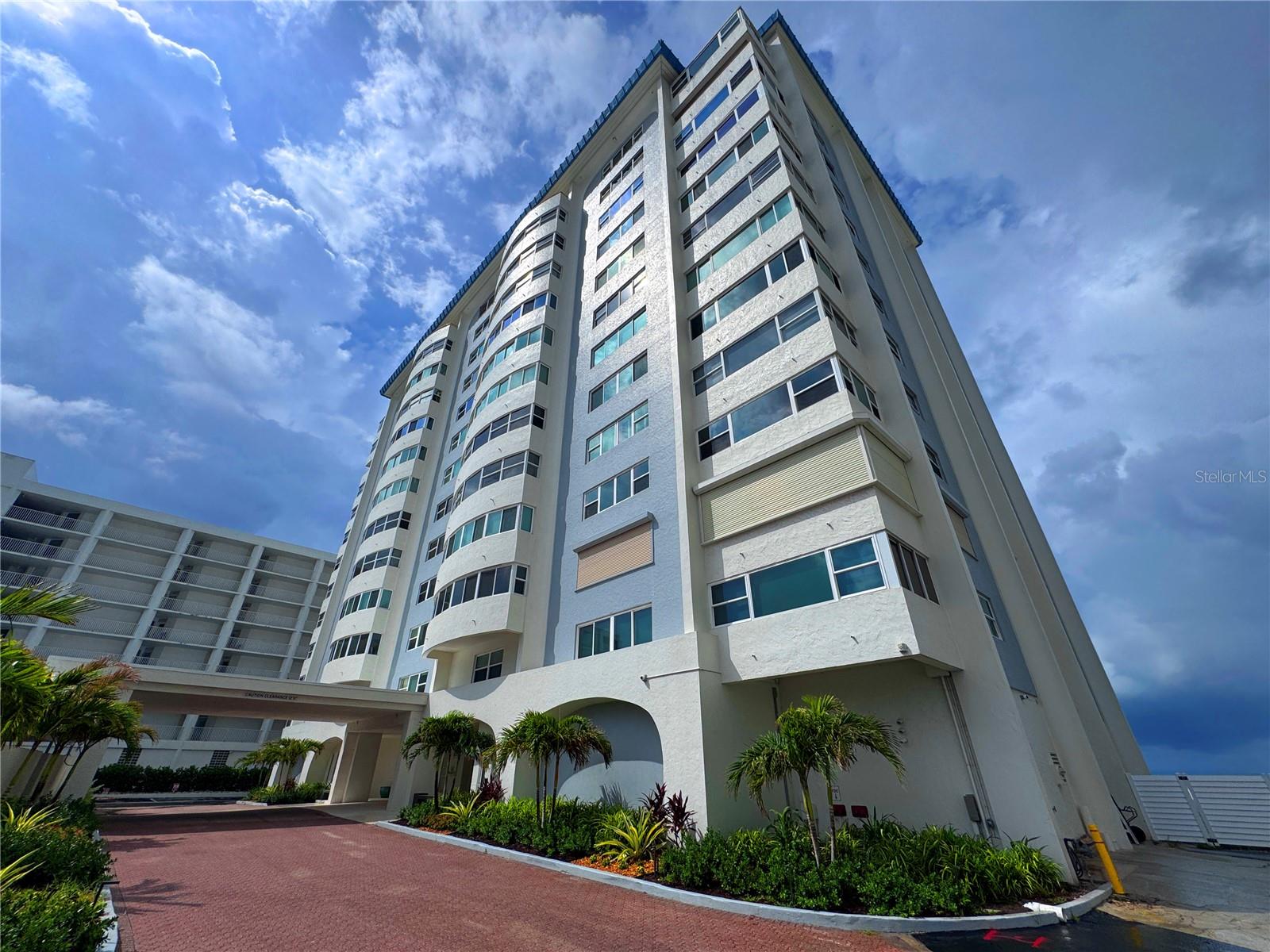 1750 Benjamin Franklin Dr #b Property Photo 2
