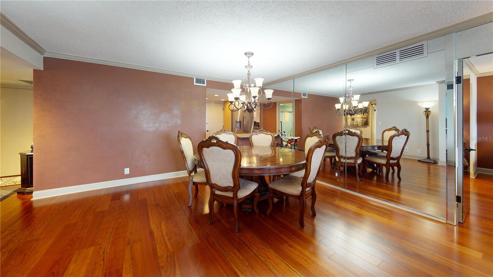 1750 Benjamin Franklin Dr #b Property Photo 9
