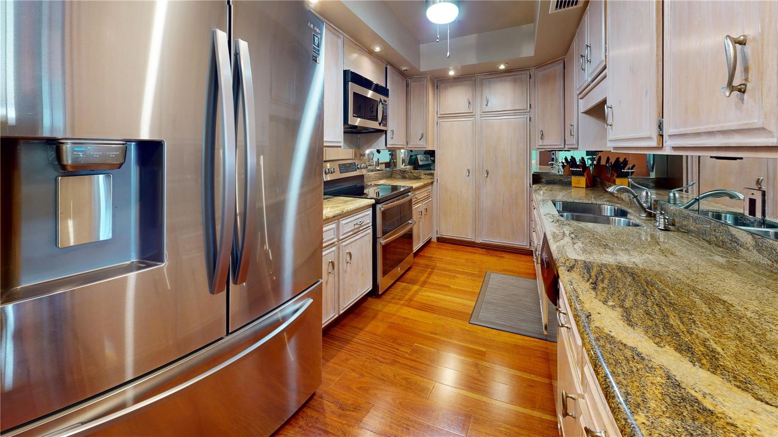 1750 Benjamin Franklin Dr #b Property Photo 11