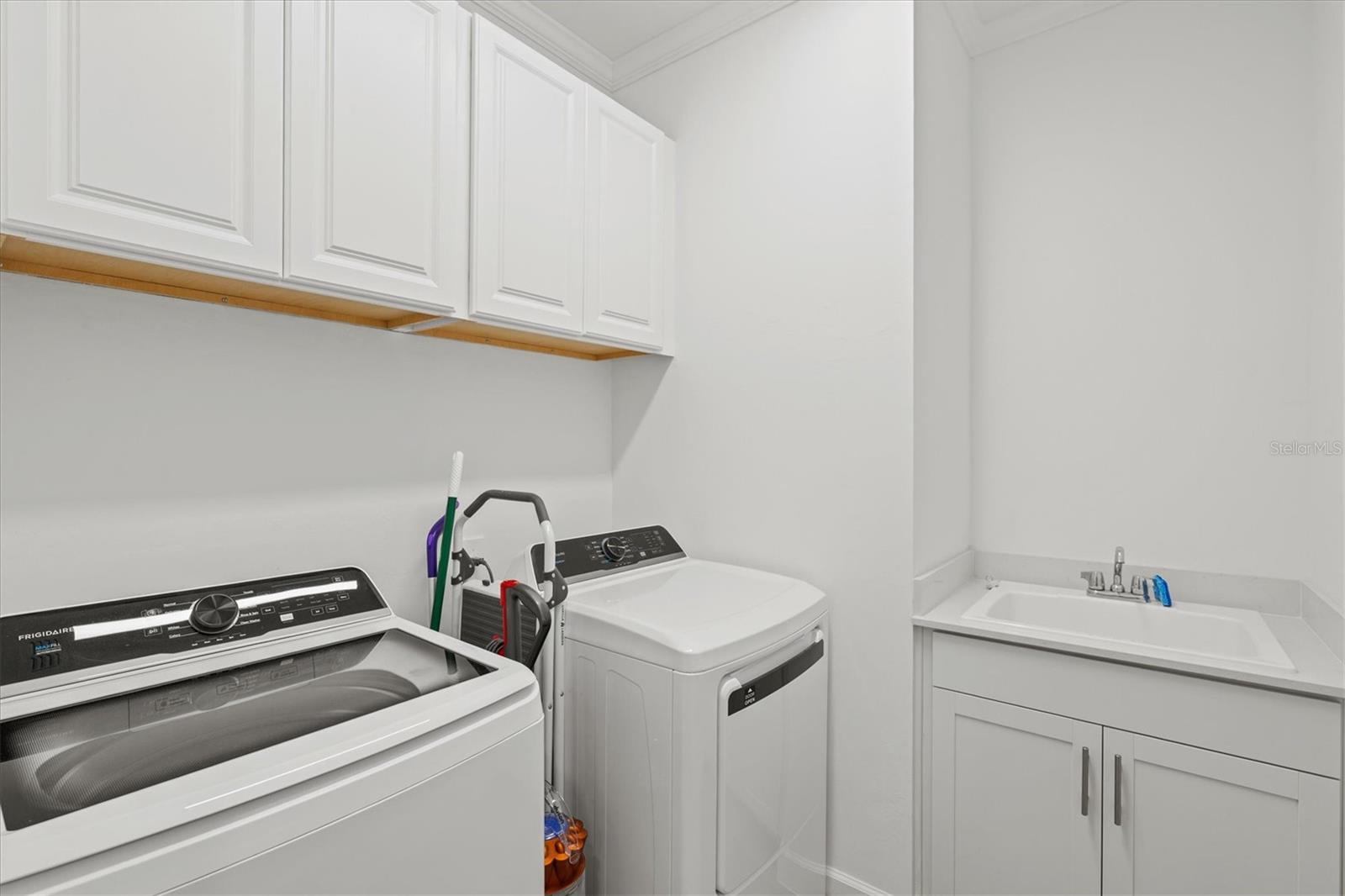 5144 Spotted Seal Ln Property Photo 36