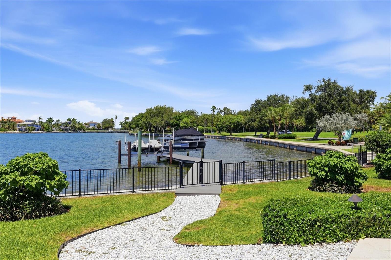 387 S Shore Dr Property Photo 68