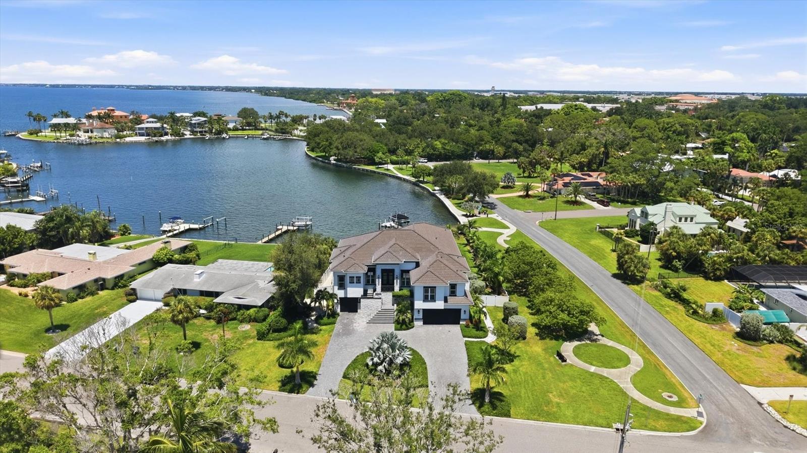 387 S Shore Dr Property Photo 73