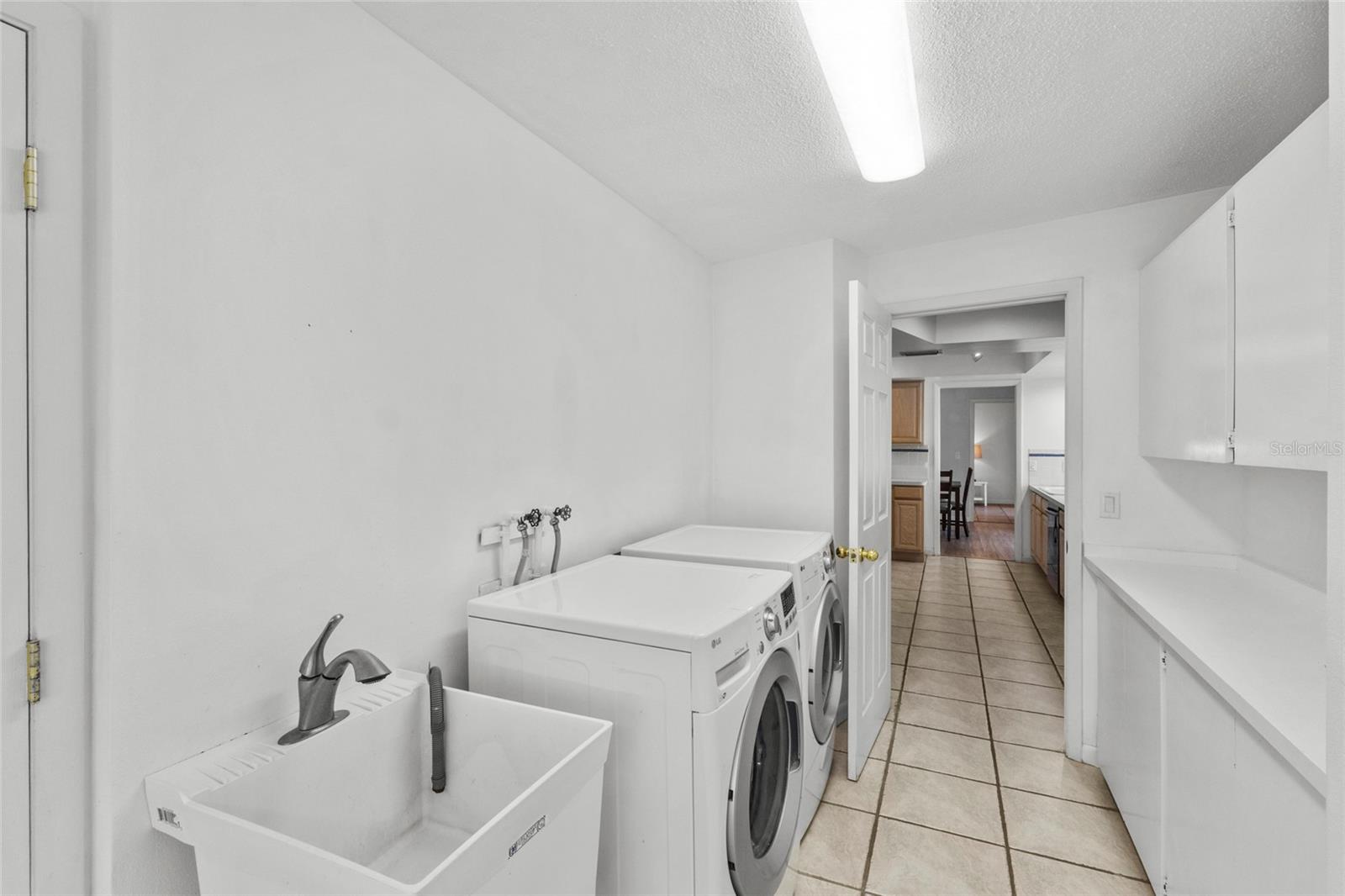 433 Whitfield Ave Property Photo 39