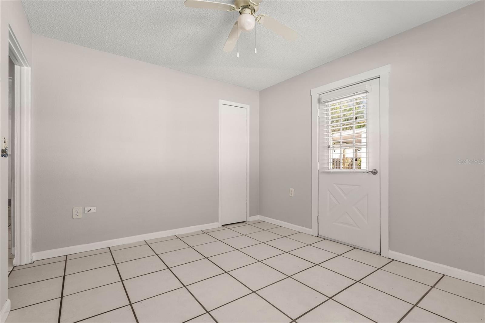 415 49th St W Property Photo 23