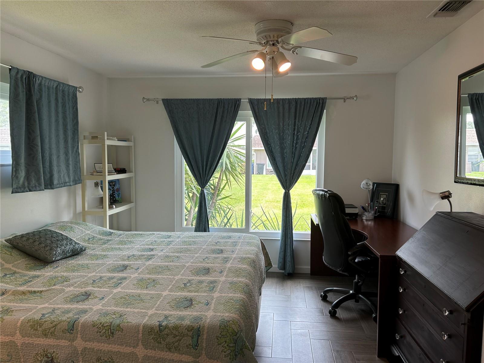 1359 Glendale Cir W #214 Property Photo 15