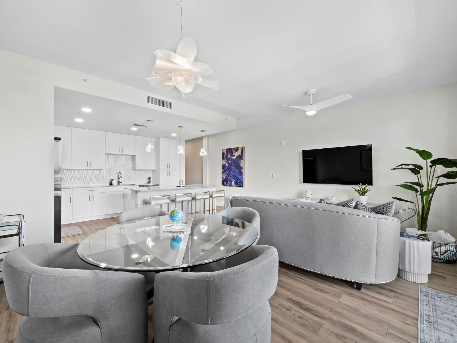 1709 N Tamiami Trl #418 Property Photo 7